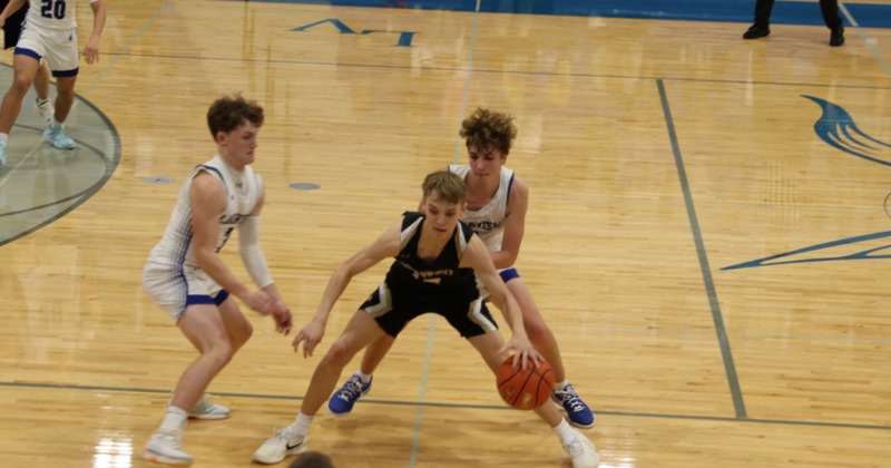 Northwest Basketball: Boys Win, Girls Fall at Columbus Lakeview 