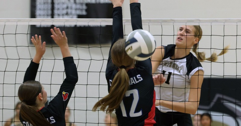 Northwest Volleyball Sweeps Crete 